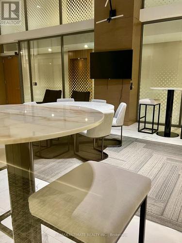 1601 - 15 Queens Quay E, Toronto, ON - Indoor