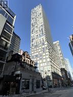 1706 - 101 PETER STREET  Toronto, ON M5V 0G6