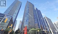 1509 - 110 CHARLES STREET E  Toronto, ON M4Y 1T5