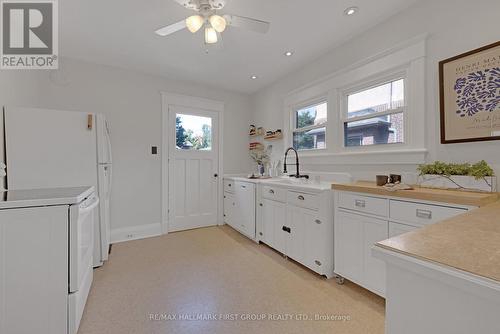 456 Mary Street N, Oshawa, ON - Indoor Photo Showing Kitchen