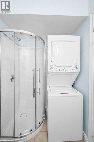 2546 Nichols Drive, Oakville, ON - Indoor Photo Showing Laundry Room