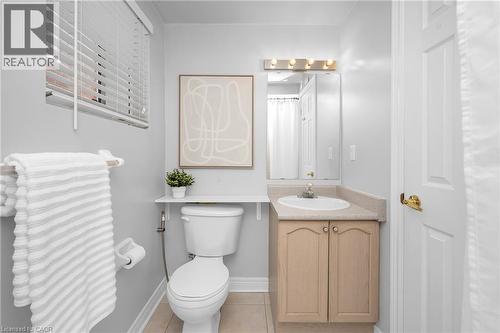 4pc Bath - 2546 Nichols Drive, Oakville, ON - Indoor Photo Showing Bathroom