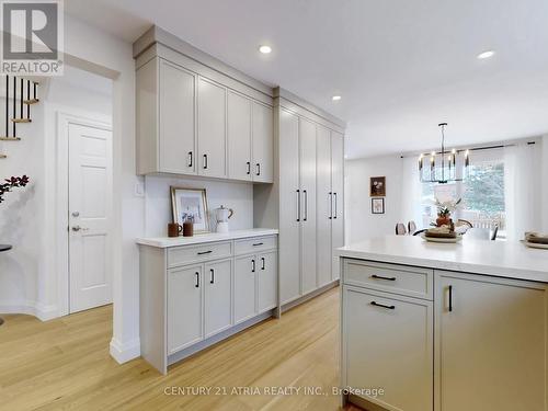 130 Major Buttons Drive, Markham, ON - Indoor Photo Showing Kitchen