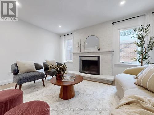 130 Major Buttons Drive, Markham, ON - Indoor Photo Showing Living Room With Fireplace