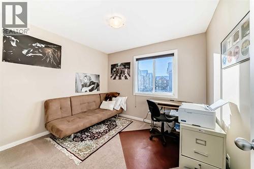 77 Marquis Common Se, Calgary, AB - Indoor