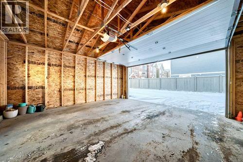 77 Marquis Common Se, Calgary, AB - Indoor Photo Showing Garage