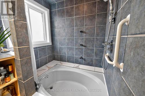 5204 Swiftcurrent Trail, Mississauga, ON - Indoor Photo Showing Bathroom