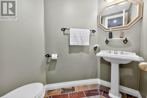 5204 Swiftcurrent Trail, Mississauga, ON - Indoor Photo Showing Bathroom