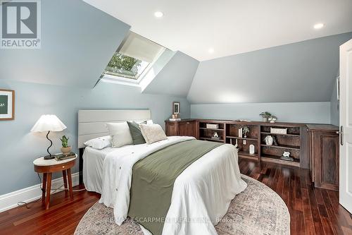 2428 Lakeshore Road, Burlington, ON - Indoor Photo Showing Bedroom
