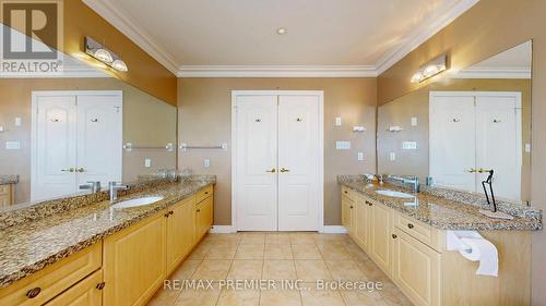 11 Charger Lane, Brampton, ON - Indoor Photo Showing Bathroom