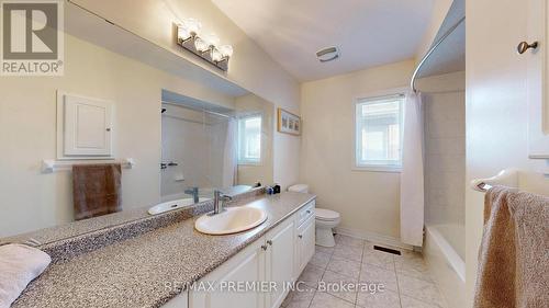 11 Charger Lane, Brampton, ON - Indoor Photo Showing Bathroom