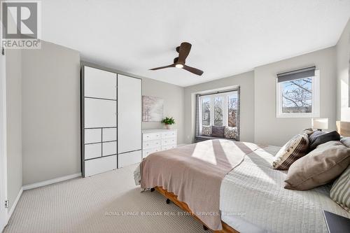 702 - 895 Maple Avenue, Burlington, ON - Indoor Photo Showing Bedroom