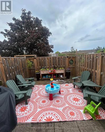 702 - 895 Maple Avenue, Burlington, ON - Outdoor