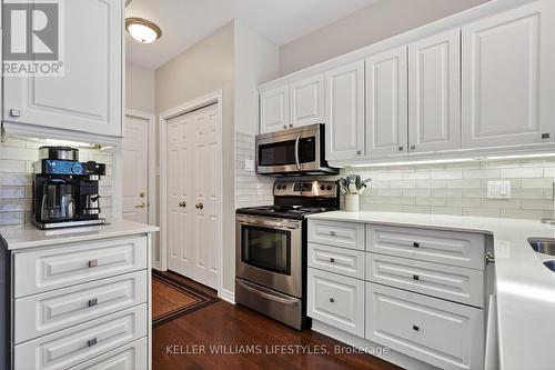 30 - 519 Riverside Drive, London North (North P), ON - Indoor Photo Showing Kitchen