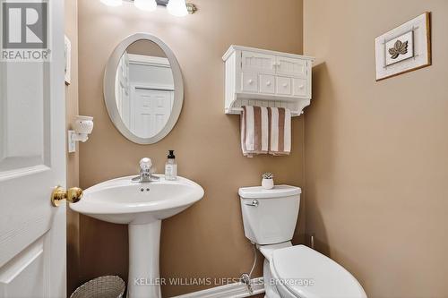 30 - 519 Riverside Drive, London North (North P), ON - Indoor Photo Showing Bathroom