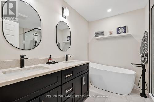 30 - 519 Riverside Drive, London North (North P), ON - Indoor Photo Showing Bathroom