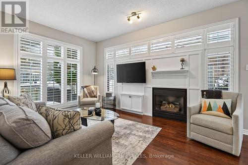 30 - 519 Riverside Drive, London North (North P), ON - Indoor Photo Showing Living Room With Fireplace