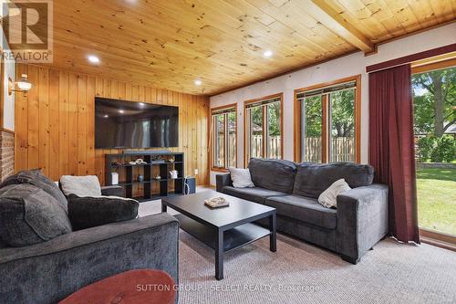 770 Galloway Crescent, London South (South O), ON - Indoor Photo Showing Living Room