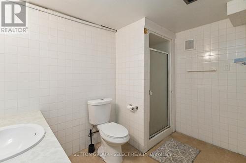 770 Galloway Crescent, London South (South O), ON - Indoor Photo Showing Bathroom