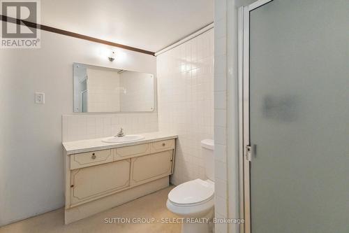 770 Galloway Crescent, London South (South O), ON - Indoor Photo Showing Bathroom
