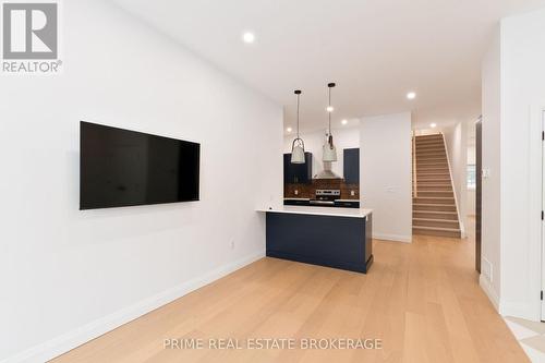 247 Victoria Street, London East (East B), ON - Indoor