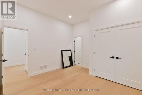 247 Victoria Street, London East (East B), ON - Indoor Photo Showing Other Room