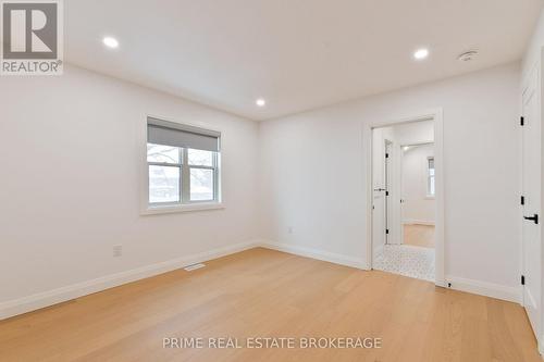 247 Victoria Street, London East (East B), ON - Indoor Photo Showing Other Room