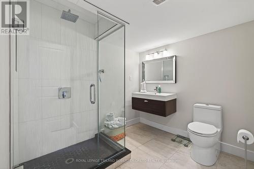 56 Fieldstone Crescent S, Middlesex Centre (Komoka), ON - Indoor Photo Showing Bathroom