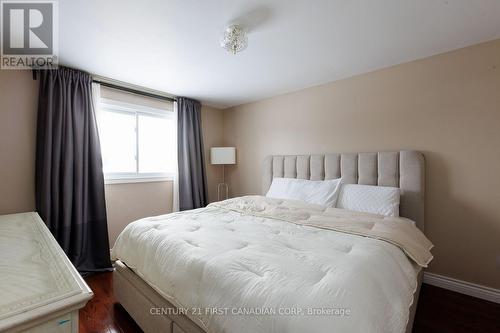 118 Rosamond Crescent, London South (South X), ON - Indoor Photo Showing Bedroom