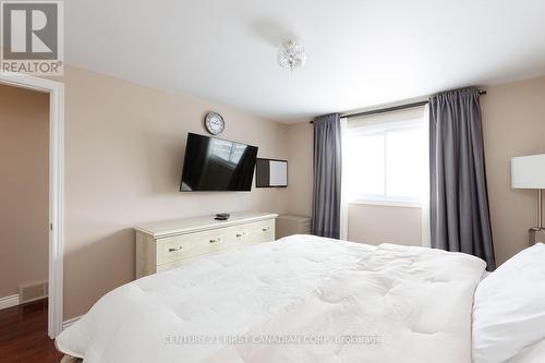 118 Rosamond Crescent, London South (South X), ON - Indoor Photo Showing Bedroom