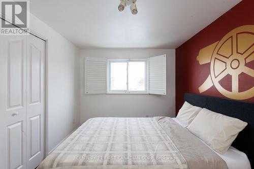 118 Rosamond Crescent, London South (South X), ON - Indoor Photo Showing Bedroom