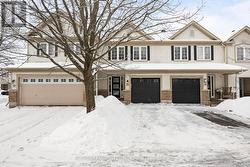 30 GOLDTHORPE PRIVATE  Ottawa, ON K2J 5L7