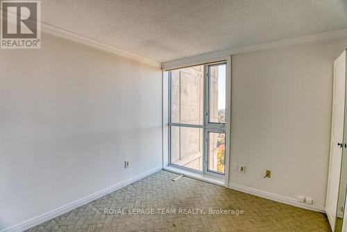 2201 - 1025 Richmond Road, Ottawa, ON - Indoor Photo Showing Other Room