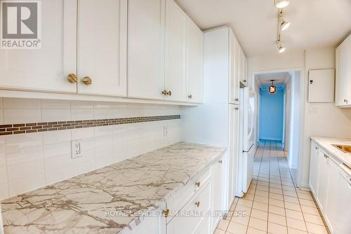 2201 - 1025 Richmond Road, Ottawa, ON - Indoor Photo Showing Kitchen