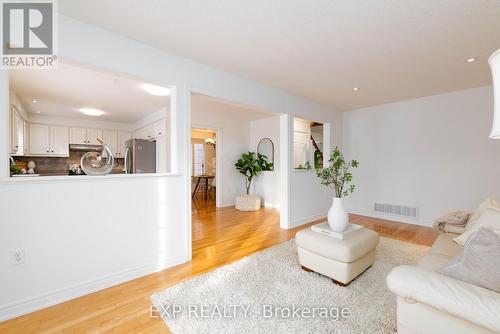 36 Ivygreen Road, Georgina, ON - Indoor Photo Showing Living Room