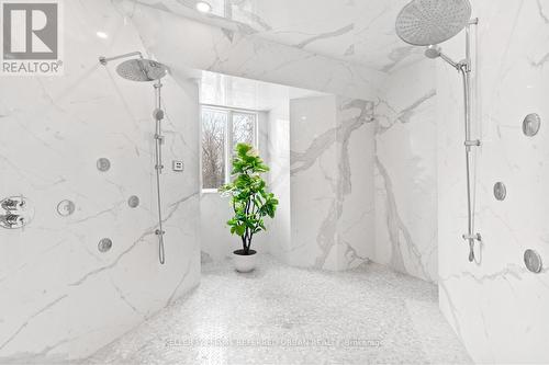 197 Sherwood Place, Newmarket, ON - Indoor Photo Showing Bathroom