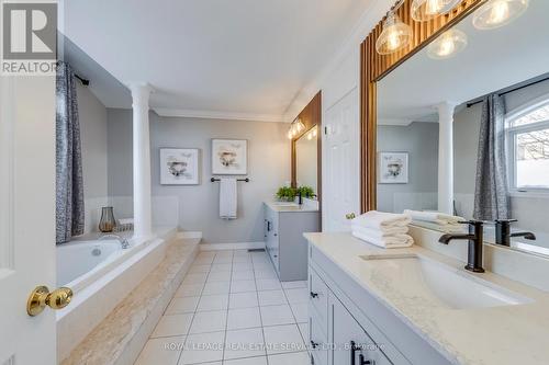 1109 Kestell Boulevard, Oakville, ON - Indoor Photo Showing Bathroom