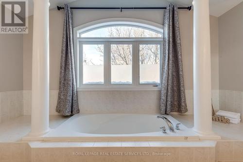 1109 Kestell Boulevard, Oakville, ON - Indoor Photo Showing Bathroom