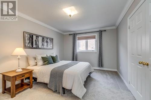 1109 Kestell Boulevard, Oakville, ON - Indoor Photo Showing Bedroom