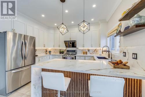 1109 Kestell Boulevard, Oakville, ON - Indoor Photo Showing Kitchen