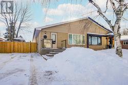 1224 GRANGE ROAD  Oakville, ON L6H 1P7