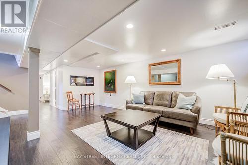 1224 Grange Road, Oakville, ON - Indoor Photo Showing Living Room