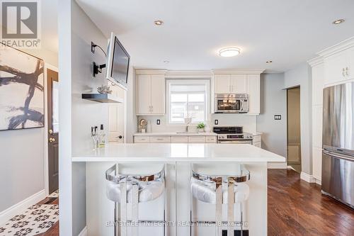 1224 Grange Road, Oakville, ON - Indoor Photo Showing Kitchen