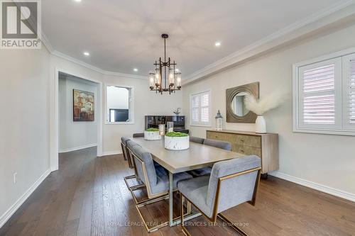 2467 Chaplin Road, Oakville, ON - Indoor Photo Showing Dining Room