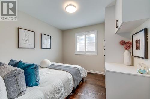 2467 Chaplin Road, Oakville, ON - Indoor Photo Showing Bedroom