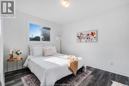 69 Bridle Path Road, Wallaceburg, ON - Indoor Photo Showing Bedroom