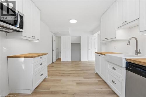 35 Oakhill Drive Unit# 20C, Brantford, ON - Indoor Photo Showing Kitchen