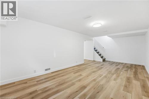 35 Oakhill Drive Unit# 20C, Brantford, ON - Indoor Photo Showing Other Room