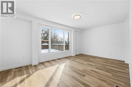 35 Oakhill Drive Unit# 20C, Brantford, ON - Indoor Photo Showing Other Room