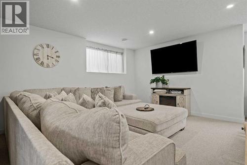 311 Mcleod Crescent, Diamond Valley, AB - Indoor